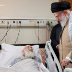 عیادت رهبر انقلاب از آیت‌الله نوری همدانی + عکس