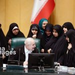 خوش و بش رئیس مجلس با تعدادی از مهمانان